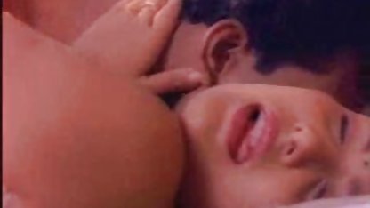 Di kamar tidur dan video sex hot mom jepang sisanya tua pelacur Jennifer Simmons